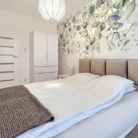 Apartment Tricity Retreat With Parking - By Rentujemy Straschin