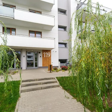 Tricity Retreat With Parking - By Rentujemy Apartment