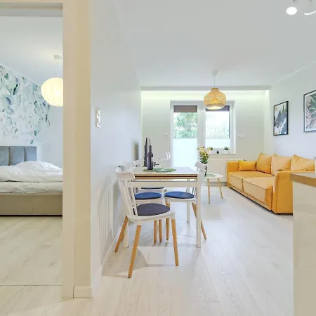 Apartment Tricity Retreat With Parking - By Rentujemy *